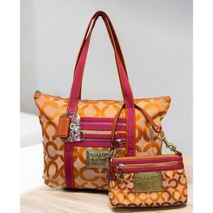 Y2K Coach 13826 Poppy OP Art Signature Tote & Large Wristlet